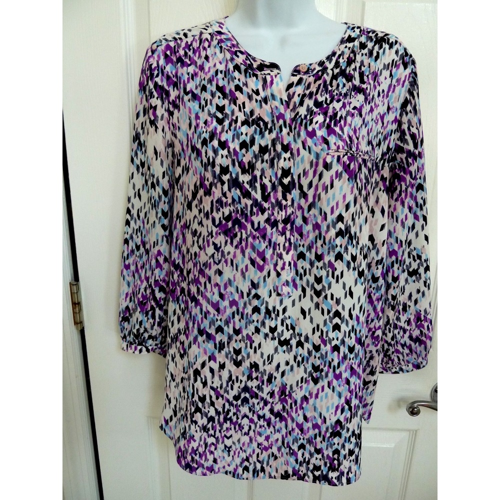 NYDJ Women Medium Blouse Purple Geometric 3/4 Sleeve Pleated Back Career Top